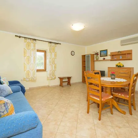 Apartmán In Segotic - Istrien 11348 Segotici